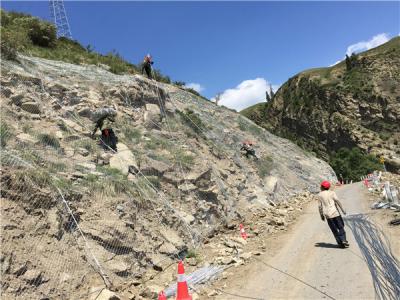 喀什地區(qū)精河下天吉水庫邊坡防護網(wǎng)施工案例